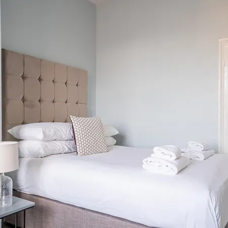 The Falcon - 11 * York